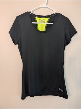 Under Armour Small Black Short Sleeve Tech Tee with Neon Accent Running Shirt